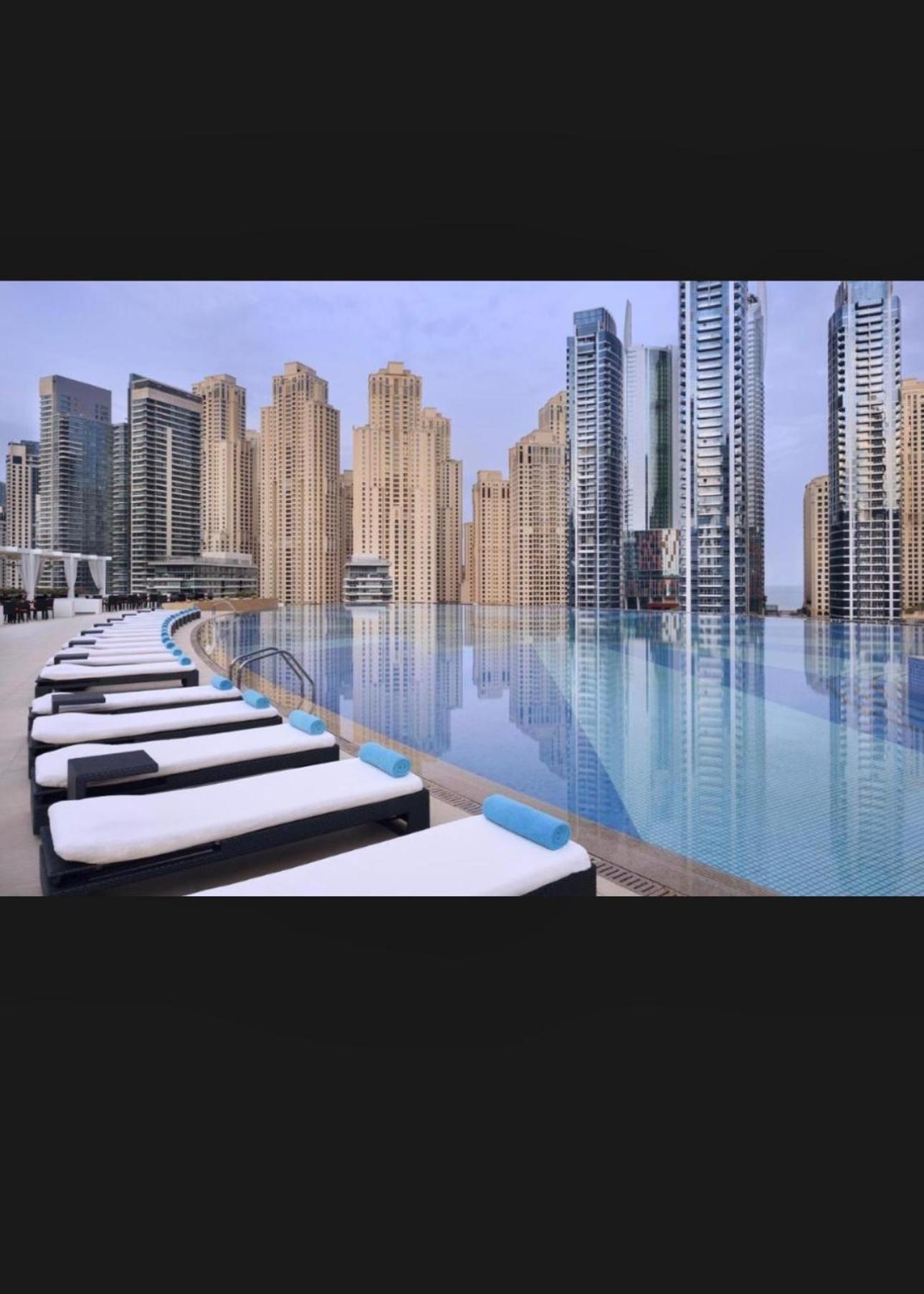 Address Marina Mall - Full Marina Views, Balcony, Kitchen & Parking Appartement Dubaï
