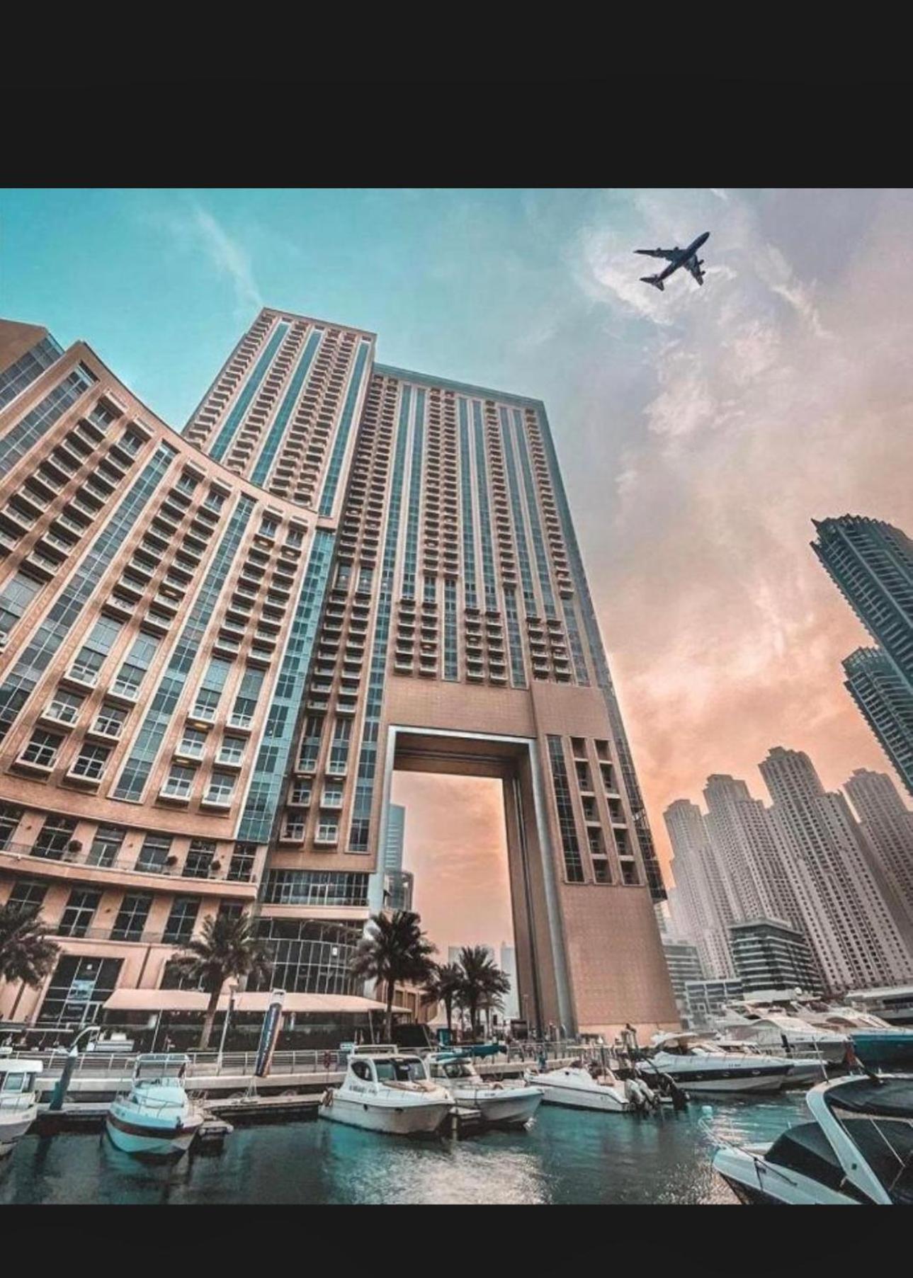 Address Marina Mall Suites - Full Marina Views, Balcony, Kitchen & Parking دبي