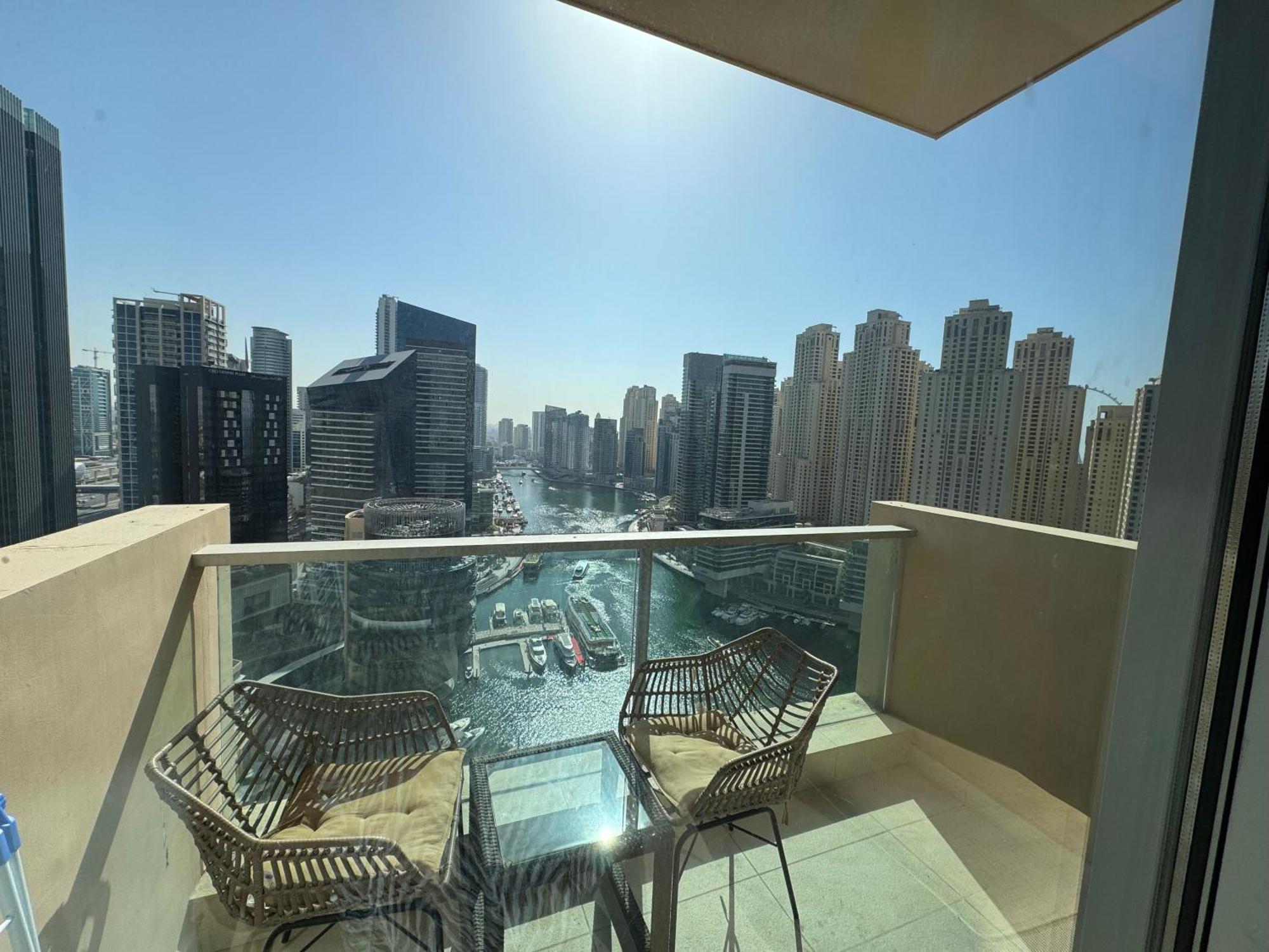 Address Marina Mall Suites - Full Marina Views, Balcony, Kitchen & Parking شقة *