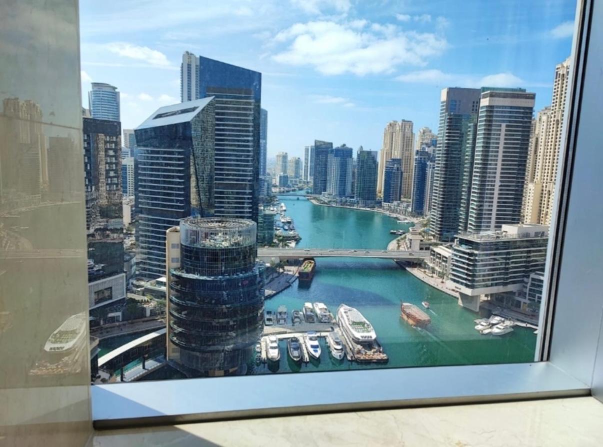 Address Marina Mall Suites - Full Marina Views, Balcony, Kitchen & Parking Apartment